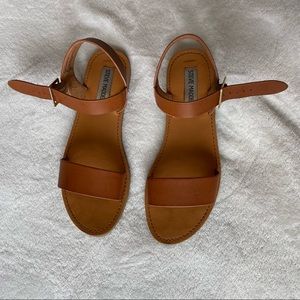 Steve Madden Flat Strap sandal